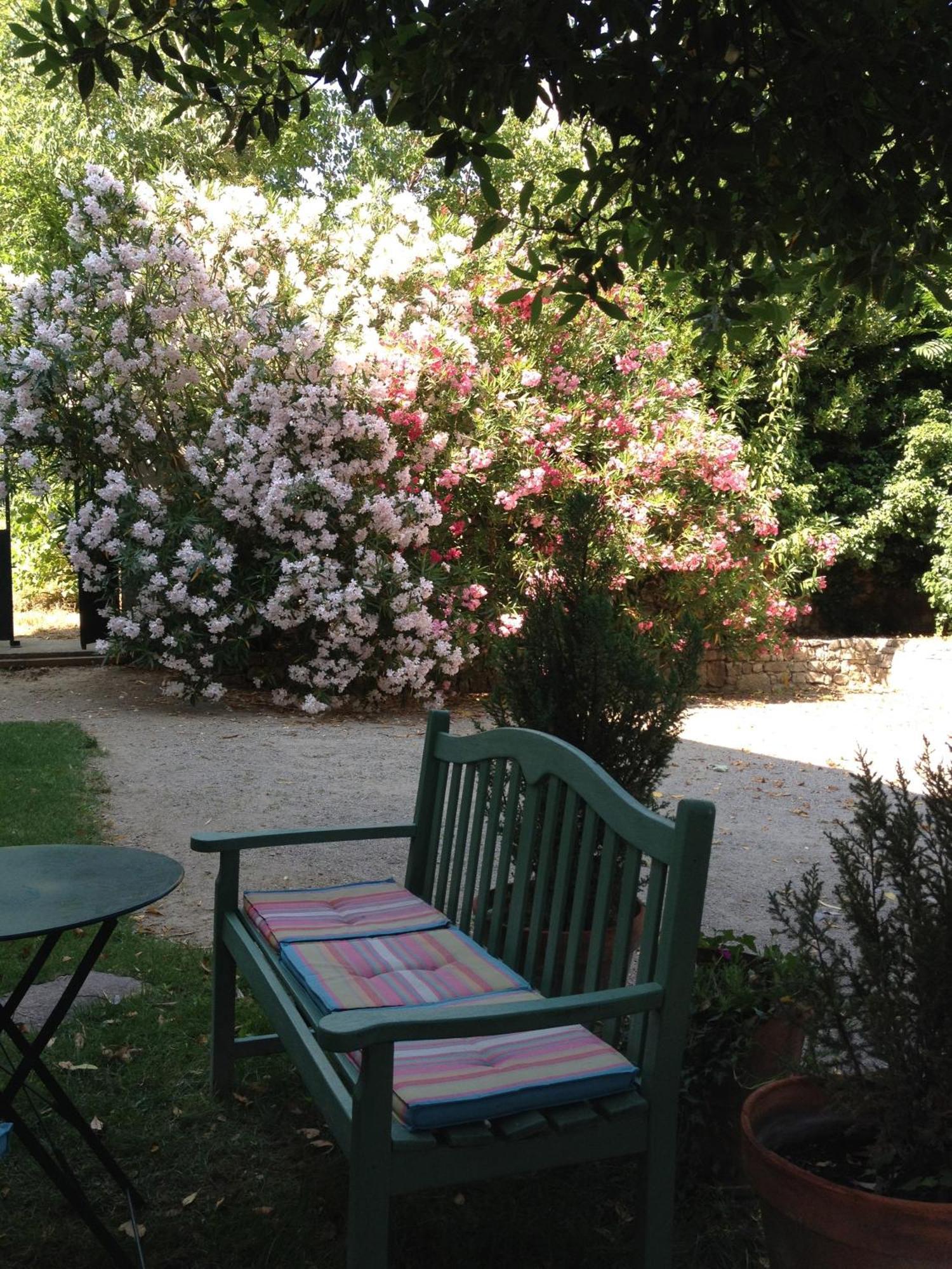 L'Enclos Lorgues Exterior foto